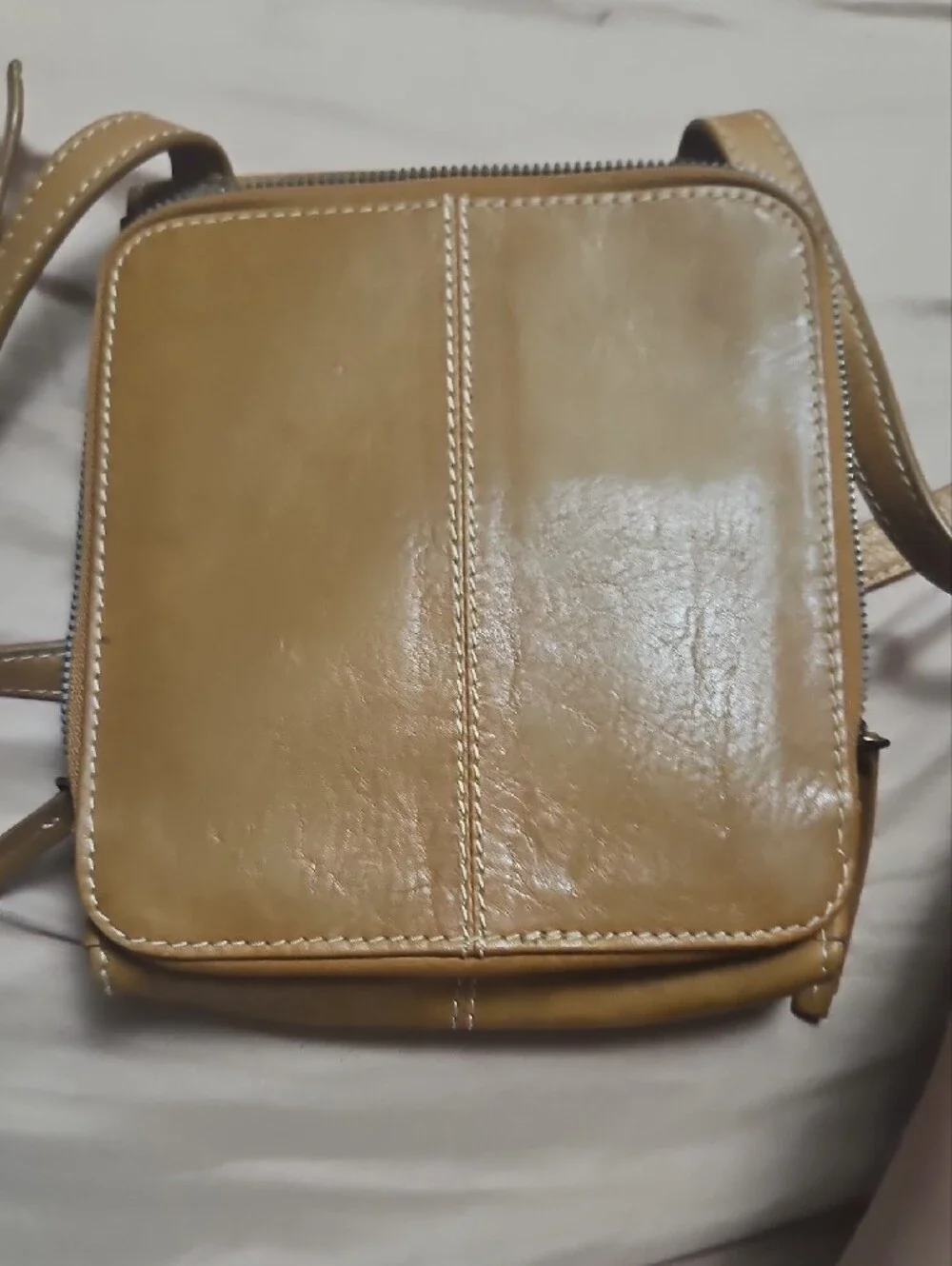 America Leather Co Tan Kansas Crossbody Bag